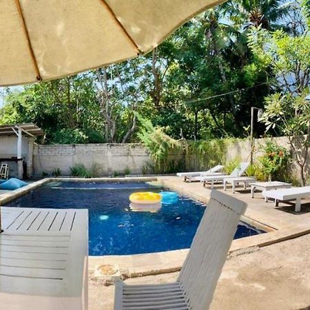 Santai Bungalow Gili Trawangan Bagian luar foto