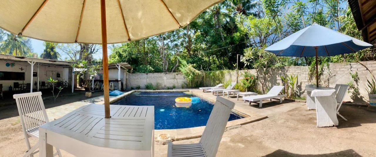 Santai Bungalow Gili Trawangan Bagian luar foto