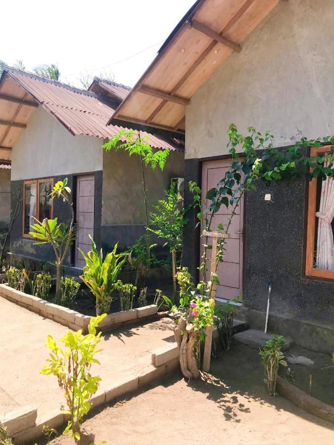 Santai Bungalow Gili Trawangan Bagian luar foto